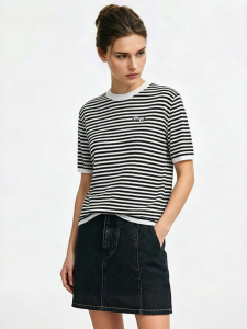 AMII | Round Neck Short Sleeve Diamond-studded Color Block Stripe Cotton-mixed Knitwear