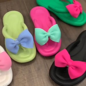 [READY STOCK🇲🇾 ] Womens Ribbon Bow Tie design Premium Quality Thick Bottom Anti-Slip Beach Wear Flat Flip-Flop Casual Summer Outdoor Indoor Slipper Slides | Kasut Fesyen Riben Selipar Flip Flop Perempaun