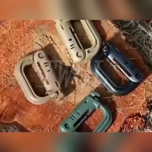 TWOL SHOP stock no.049,1pcs Anti-theft Climbing Clip Ring Buckle Outdoor Tactical Carabiner Clip D-ring Clip