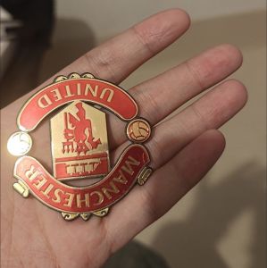 สัญลักษณ์ของตกแต่ง3D สติกเกอร์โลหะรถมอเตอร์ไซค์6x6cm โลโก้ทีมฟุตบอลแมนเชสเตอร์กันน้ำเป็นรอยขีดข่วนกันน้ำได้เป็นพิเศษ