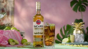BACARDI Carta Oro Superior Gold Rum - 750ml / 75cl 40% - Gluten Free Golden Rum Aged in Toasted American White Oak Barrels