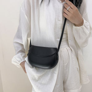 Korean Retro Ins Red Saddle Bag Crossbody Small Bag Womens Versatile Simple Phone Bag