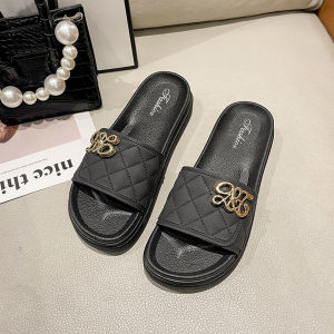 รองเท้าแตะผู้หญิง รองเท้าแตะชายหาดฤดูร้อน 2025 รองเท้าแตะพื้นหนาแบบลำลองสำหรับกลางแจ้ง รองเท้าแตะกันลื่นแบบสวมสบาย