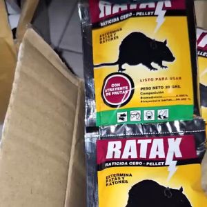 หนูตายหมด ยาเบื่อหนู ซื้อ 1 แถม 10  เหยื่อกำจัดหนู ขนมเหยื่อหนู 20g โบรมาดิโอการ์ด ลดกลิ่น แรงๆ ยาไล่หนูบ้าน บ้าน ตายแห้ง หนูชอบมาก ยากำจัดหนู 1 คืน ไวสุด สะตอมของแท้สูตรใหม่ ผลิตใหม่ ไม่ต้องผสมอาหาร