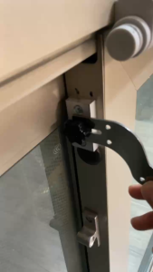 【รับประกัน 1 ปี】โช้คประตู โช้คประตูบานเลื่อน Sliding Door สามารถเลื่อนปิดประตูได้เอง อัตโนมัติ สามารถปรับ ความเบา แรงได้  ประตูบานเลื่อน  750-1300MMกว้างประตูสามารถใช้ได้ ผลัก20-80KG