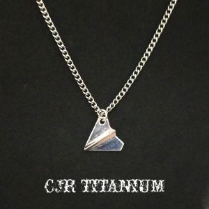 PAPER PLANE NECKLACE-KALUNG TITANIUM SILVER LIONTIN PESAWAT KERTAS PRIA WANITA ANTI KARAT TIDAK LUNTUR-CJR TITANIUM