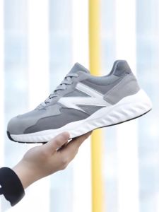 Sepatu safety import pria wanita safety shoes anti paku ujung besi berat ringan