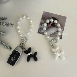 Stunning Pearl Balloon Dog Keychain Korean Style High End Beaded Pendant Car Bag Ornament Creative Gift Festival Supplies