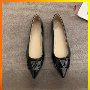 Elegant Pink High Heels with 6cm Inner Lift Sharp Pointed Toe Commuter Womens Shoes Painted Metal Buckle Fashionable Casual Shoes