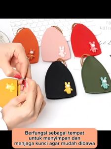 Dompet Gantungan Kunci / Gantungan Kunci Tarik Motif Kartun Lucu Multifungsi