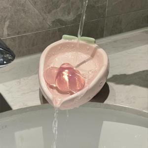 Cute Cartoon Strawberry Soap Dish Ceramic Drainage Holder for Bathroom Washstand No Drilling Required Household Use
