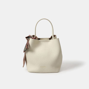 กระเป๋าสะพายไหล่ทรงถังสีแดงหรูหรา กระเป๋าสะพายไหล่แบบสะพายข้างสำหรับผู้หญิง กระเป๋าสะพายไหล่แบบหนังวัวชั้นแรกจาก Ximuding