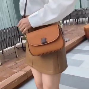 PROMO new ARRIVAL !!! ( BAYAR DI TEMPAT ) New 2025 !!! TAS SELEMPANG WANITA IMPORT KEKINIAN / TAS BAHU HP WANITA / TAS CLUTCH KOREA / TAS SLINGBAG WANITA MODEL TERBARU / TAS WANITA KULIT / TAS POPULER / TAS IMPORT MURAH ( CARONA STORE ) TAS IMPORT BATAM