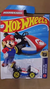 Hot Wheels Mario Kart Mario Go-Kart Red White Blue Yellow Wheels Standard Cart