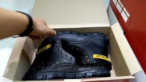 Sepatu Safety Shoes Poryek Kerja Ujung Besi Septy Boots Tali Pria & wanita Bahan Sintetis Anti slip Anti paku Anti Panas Ukuran 38-39-40-41-42-43-44-45 Termurah Instan COD