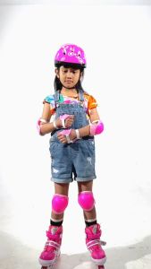 Paket Helm Sepatu Roda BMX Batok dan Deker Sepatu Roda Anak Helm Anak Pelindung Siku Lutut Tangan