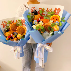 QIWEILANG | Graduation Knitted Sunflower Bouquet