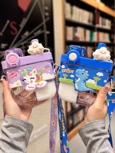 Cốc Nước Hình Vuông Cho Trẻ Em Đi Học Cốc Nước Hai Ngăn Chống Rơi Cho Bé Trai Và Bé Gái Cốc Nước Có Van Nắp Đựng Được 580ml