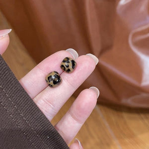 Pianist | Anti-allergy 999 Silver Leopard Pattern Earrings