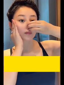 แผ่นมาส์ก "กระชับหน้าผาก" ให้ความชุ่มชื่น แผ่นมารค์หน้า มาคหน้าขาวใสไร้ริ้วรอย เพิ่มความชุ่มชื้น 1 กล่อง 5