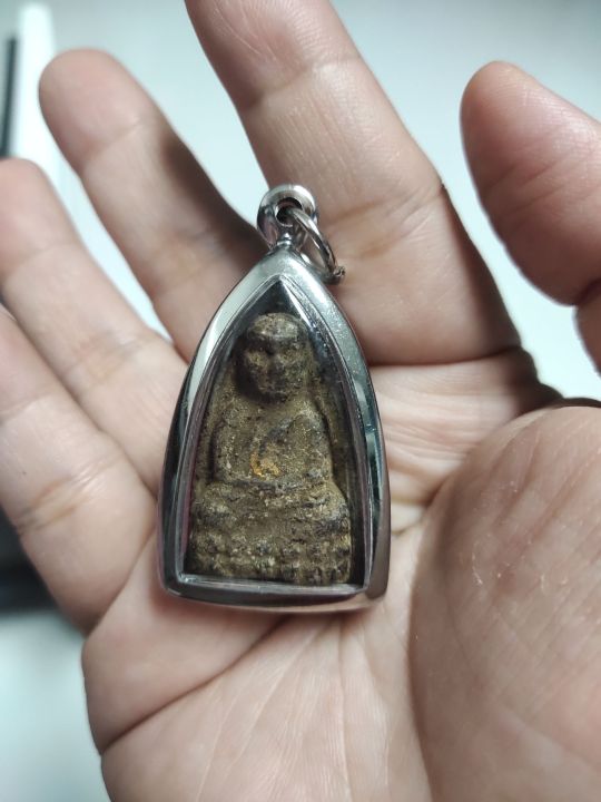หลวงปู่ทวด วัดช้างให้ ปี05 เนื้อว่าน