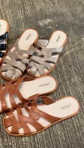 Sandal Jelly Wanita Terbaru/Sendal Slip On HYS 062-4/Sendal Flat Karet Import Kekinian