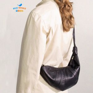 Sheepskin Texture Crossbody Bag Womens Dumpling Shape Soft PU Leather Vintage Style Casual Fashion Handbag for Daily Use