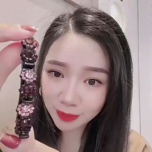 Pin Rambut✨网红编发发夹刘海夹前额侧边发卡短发扎发打理神器 /pc  Spring Hair Clip/ Hair Claw