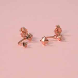 Chow Sang Sang 周生生 Minty Collection 18K Rose Gold Square Rivet Earrings 92812E