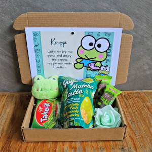 ✨ Green Frog Cute Gift with Matcha Treats and Snacks
