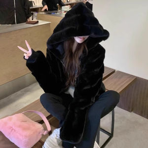 Lush Thickened Short Fur Jacket Womens Soft Plush Otter Hair Coat Autumn Winter Warm Small Size Top Korean Style Zipper Closure