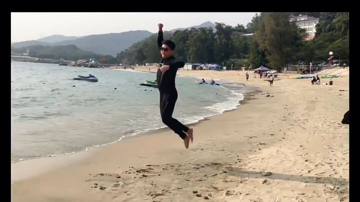 ชุดดำน้ำอุ่นหนา 3 มม. Wetsuit สำหรับผู้ชายเหมาะสำหรับการว่ายน้ำ / ดำน้ำลึก / ดำน้ำตื้น / โต้คลื่น ชุดดำน้ำชาย