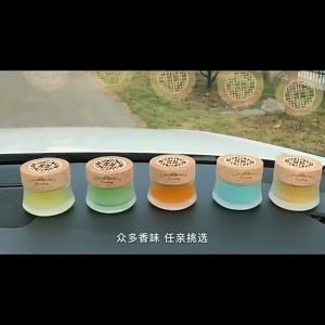 น้ำหอมในรถยนต์ เจลหอมปรับอากาศ 6กลิ่น กลิ่นหอมติดทนนาน สดชื่น ไม่ฉุน