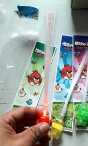 Trò chơi tuổi thơ 1 cái mô hình Đeo ngón tay bông cỏ bằng nhựa có đèn Led rất đẹp