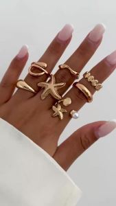 Lacteo 8 Pcs/Set Trendy Bohemia Gold Color Irregular Starfish Opening Rings Vintage Elegant Stackable Finger Rings Femme Jewelry