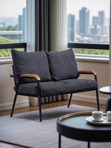 โซฟาผ้าฝ้ายสไตล์ยุโรปแบบยูโรเปียน 3 ที่นั่ง ไม้แท้ สไตล์เรียบง่าย โซฟาสำหรับห้องนั่งเล่นขนาดเล็ก โซฟาสำหรับร้านเสื้อผ้า