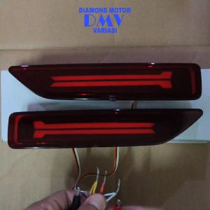 Mata Kucing Reflektor Lampu LED Bemper Belakang Model B Mobilio BRV 2014-2025