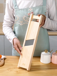 【การจัดส่งท้องถิ่น】เครื่องตัดผักอเนกประสงค์-มันฝรั่งหวานรากบัวและเครื่องตัดเผือกพร้อมใบมีดปรับได้ (41.5X9.8X3ซม.)