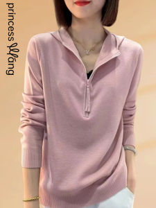 WANGGONGZHU | เสื้อสเวตเตอร์มีฮู้ดแบบมีซิปครึ่งตัวสำหรับผู้หญิง แขนยาวหลวมๆ สไตล์ลำลอง ฤดูใบไม้ร่วง 2025 เสื้อผ้าทำงานสไตล์เกาหลี