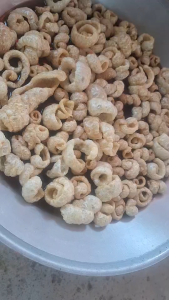 แคบหมูไร้มันถุงใหญ่1กก.กรอบมาก ทอดสดใหม่ไม่เหม็นหืน สด สะอาด ปรุงรสอร่อยลงตัว ฟูตทั้งเส้น