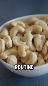 Nutrishape Roasted Split Cashews – Crunchy Premium-Grade Snack for Cooking Baking & Snacking – Rich in Protein Healthy Fats & Nutrients – 1000-100g Resealable Pack for Freshness & Daily Use