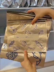 Reusable Aluminum Foil Sealable Storage Bags with Zipper 10PCS Stand-Up Sealable Freezer Pouches Freezer Snack Bag for Meat Vegetables Fruit Seafood Bread