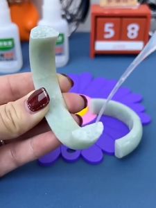 กาวหนึบ กาวซ่อม กาวเชื่อมไม้ กาวเชื่อมโลหะ งานช่าง แห้งเร็ว กาวช้าง #B-088