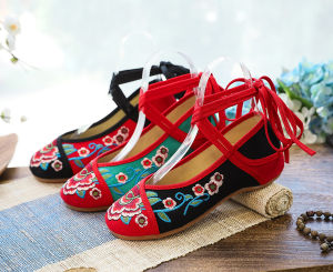 New Old Beijing Embroidered Cloth Shoes with Calfskin Sole round Head High Rise Dance Womens Shoes Traditional Chinese Style