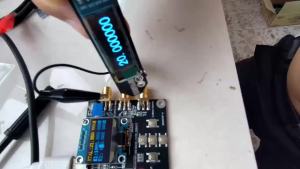 Máy Đo Tần Số Bút 200Mhz Màn Hình OLED Thiết Bị Đo Tần Số Tín Hiệu RF Đo Sóng VHF UHF FM AM SW Đầu Dò Cầm Tay Dùng Để Sửa Chữa Tín Hiệu
