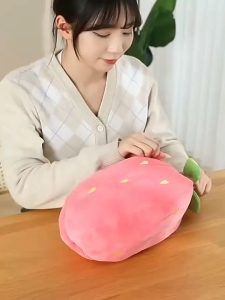 The strawberry doll transforms into a cute little rabbit plush toy as a birthday gift - super adorable 18CM