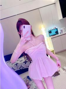 เสื้อกั๊กสายเดี่ยวถักสีชมพู Pure Desire ฤดูร้อน 2025 เสื้อคลุมกันหนาวแบบสวมหัว ทรงสลิมฟิต แขนกุด คอวี แขนกุด