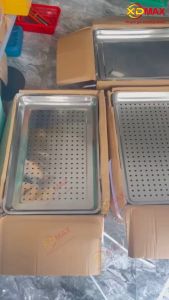 Khay inox hấp có lỗ Khay Liền Khay kín tủ hấp công nghiệp khay lỗ tủ hấp công nghiệp KT 60x40x5cm  chất liệu inox  hàng cao cấp
