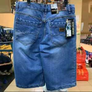 Celana Pendek Pria: Lepis Jeans & Desain Santai