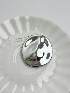 เข็มกลัดรูปวงกลมสไตล์ฝรั่งเศสย้อนยุคสำหรับผู้หญิง เครื่องประดับแฟชั่น เครื่องประดับเข็มกลัดแบบเรียบง่ายและมีสไตล์